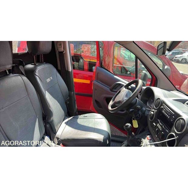 2015 Peugeot PARTNER-46984077