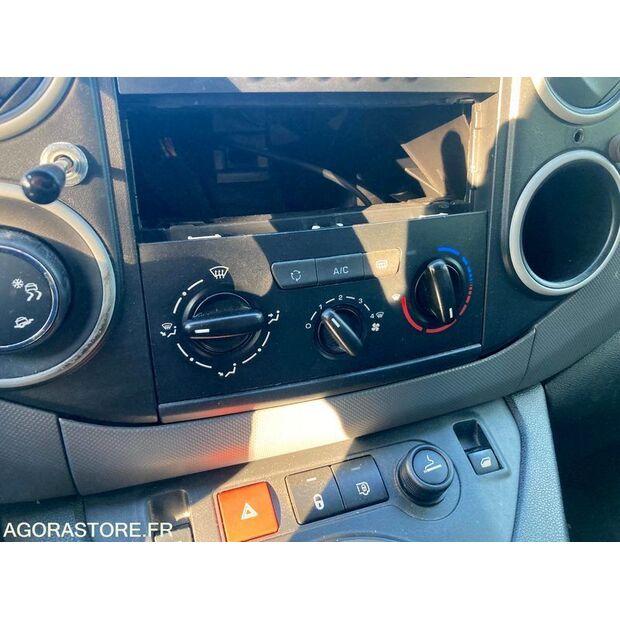 2015 Peugeot PARTNER-46984081