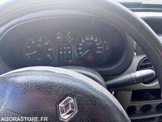 2004-renault-kangoo-1449802-46984260