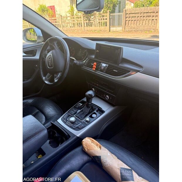 2011 أودي A6-46984453