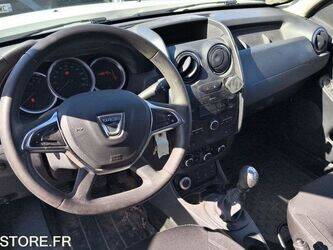 2017-dacia-duster-1449815-46984763