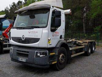 صورة ل شاحنات 2010 رينو PREMIUM