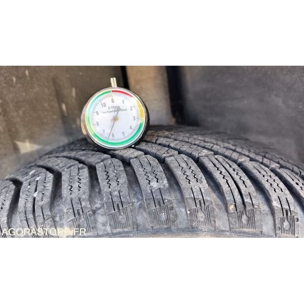 2017 Fiat 500-46984869