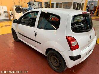 2011-renault-twingo-1449820-46984891