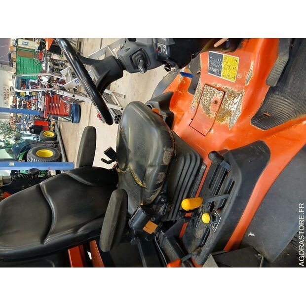 2014 KUBOTA F3890-46985127