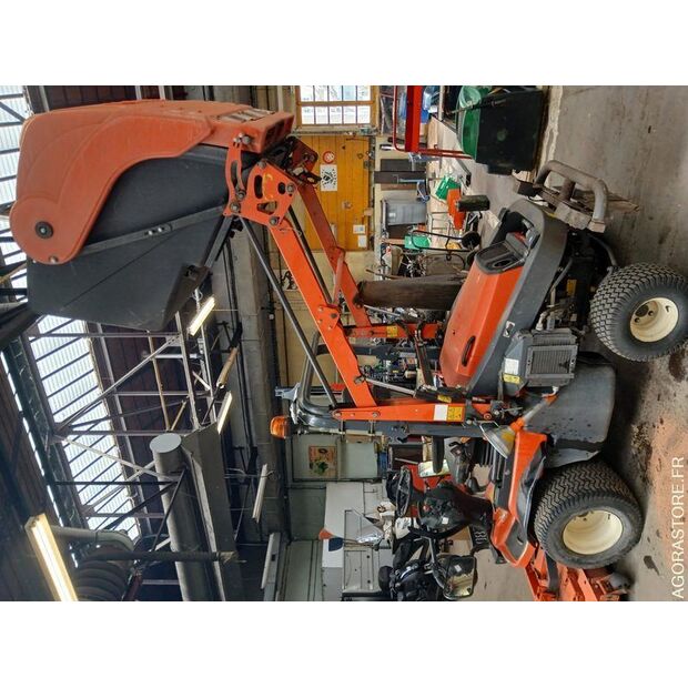2014 KUBOTA F3890-46985130