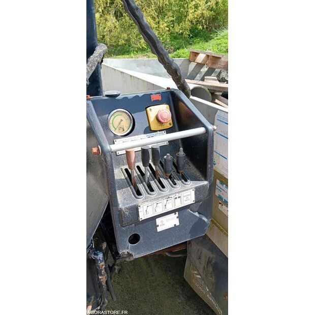 2006 ايفكو 35C14-46985149