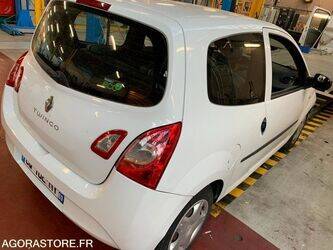 2013-renault-twingo-1449837-46985204