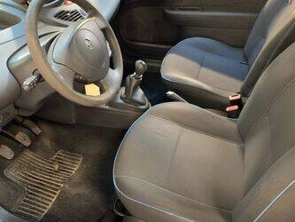 2013-renault-twingo-1449837-46985208