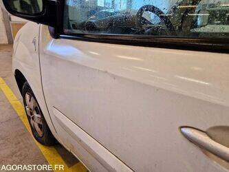2012-renault-kangoo-1449847-46985364