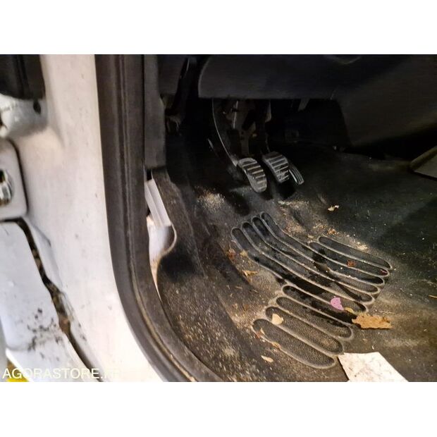 2012 رينو Kangoo-46985372