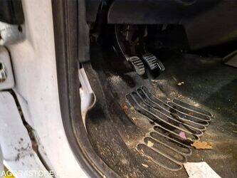 2012-renault-kangoo-1449847-46985372