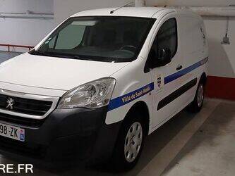 2018-peugeot-partner-1449850-46985404