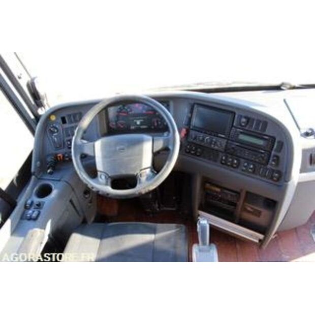 2015 Volvo 9500-46985454