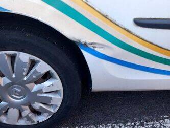 2011-renault-clio-1449857-46985476