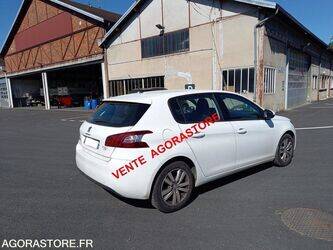 2015-peugeot-308-1449861-46985520