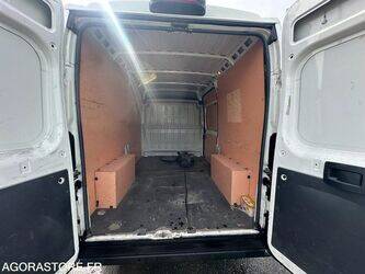 2020-peugeot-boxer-1449867-46985604