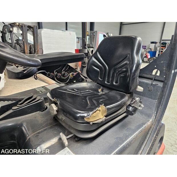 2004 فينويك E1602-46985615