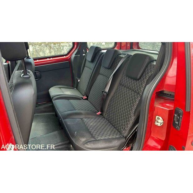 2015 Renault Kangoo-46985672