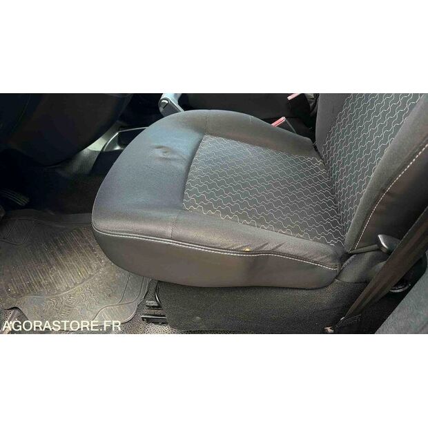 2015 Renault Kangoo-46985700