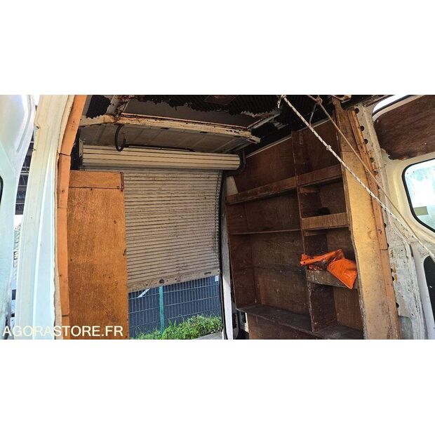 2011 Renault Master RT-46985713