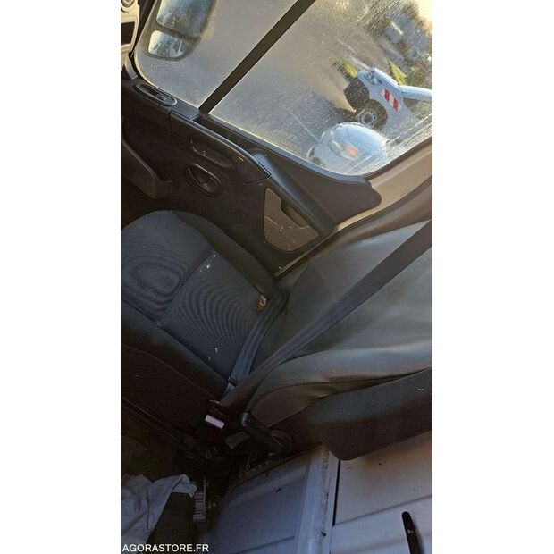 2011 Renault Master RT-46985719