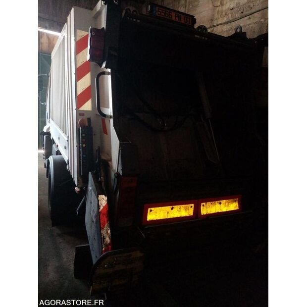 2002 رينو Midlum-46985746