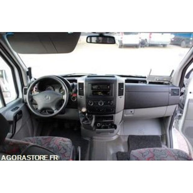 2016 Mercedes-Benz SPRINTER-46985755