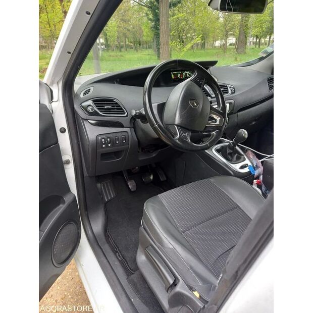 2016 Renault Megane-46985767