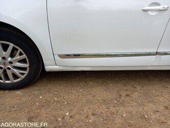 2016-renault-megane-1449878-46985768