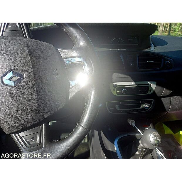 2016 Renault Megane-46985776