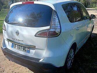 2016-renault-megane-1449878-46985782