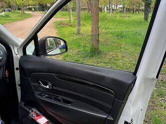 2016-renault-megane-1449878-46985786