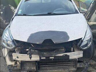 2015-renault-clio-1449881-46985795