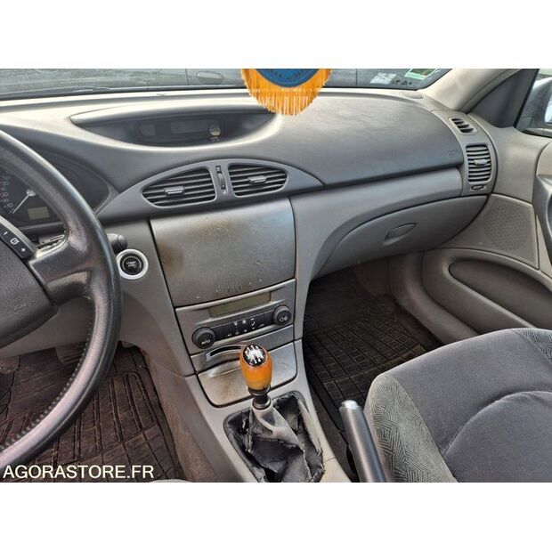 2004 Renault Laguna-46985828