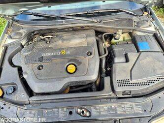 2004-renault-laguna-46985834