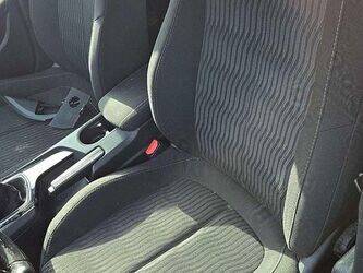 2016-peugeot-308-1449885-46985871