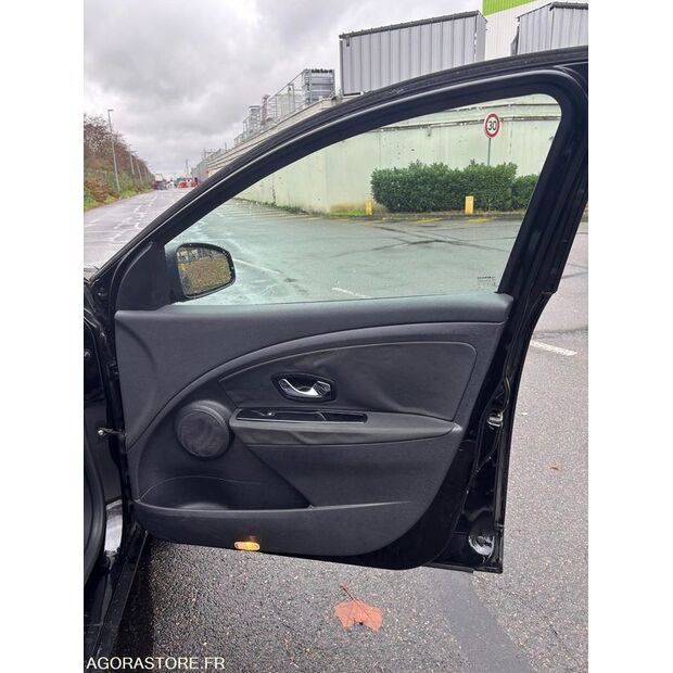 2012 Renault Megane-46985894