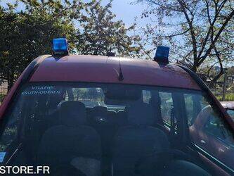 2004-renault-kangoo-1449892-46985916