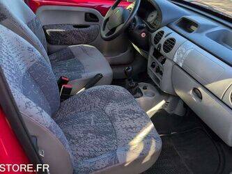 2004-renault-kangoo-1449892-46985919