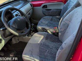 2004-renault-kangoo-1449892-46985920