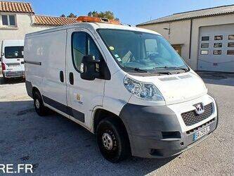 2010-peugeot-boxer-1449893-46985929