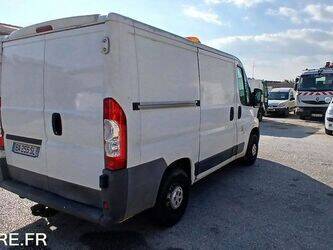 2010-peugeot-boxer-1449893-46985930