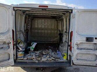 2010-peugeot-boxer-1449893-46985933