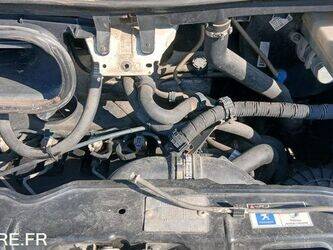 2010-peugeot-boxer-1449893-46985938