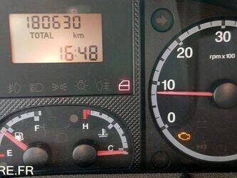 2010-peugeot-boxer-1449893-46985939