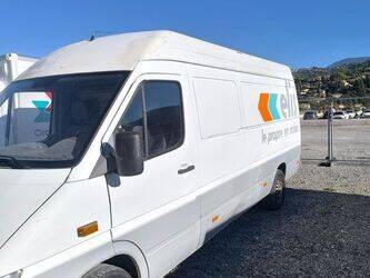 2000-mercedes-benz-sprinter-1449897-46985963