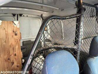 2008-renault-kangoo-1449900-46986005