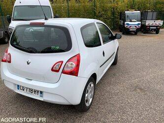 2013-renault-twingo-1449901-46986012