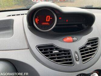 2013-renault-twingo-1449901-46986016